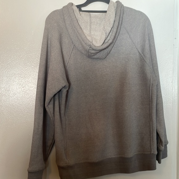 Vans Men’s sweater/hoodie 🤍 - Picture 4 of 5